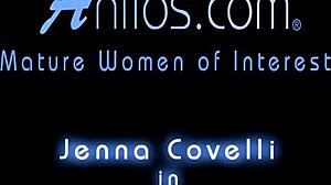 Older slut gets her pussy deeply penetrated with dirty sucking and fucking