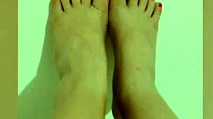 Cute Girl Reveals Shaved Legs Before Masturbating Wet Pussy