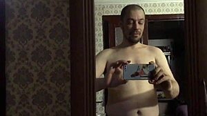 Internetspb guy hunts for massive cocks to suck in wild gay oral