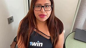 omg, this pervert psychologist totally bangs her client, so wild! 😱