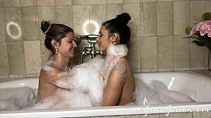 nelly kent and gina gerson bang in bathroom, wow!