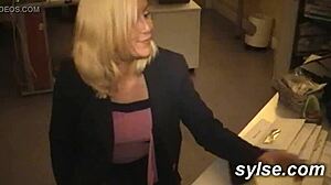 uh, i think these infirmieres n secretaires need hard anal outdoor, ya know?