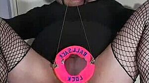 I am a crossdressing sissy in gay bdsm