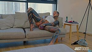 Its all airbnbs fault i didnt want to destroy her ass just good sex with stefani marz.