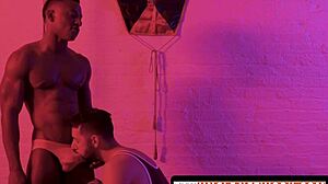 Sayunclenetwork Com - Interracial Passion Ignites as Black Hunk Claims White Ass