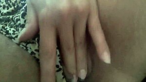 Evy Kethlyn masturbating her pussy with fingers in a solo session