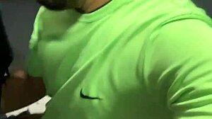 Man, this dotado safado gets sucked off in the bathroom and almost got caught! Full sheer action!