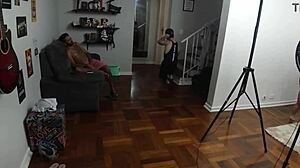 uh, a an�zinha rabuda got wild in suruba and backstage mess