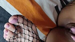 i'm fucking her deliciously and cumming on her feet.