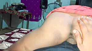 बिग अस इंडियन विलेज कपल सेक्स में वाइल्ड फीलिंग