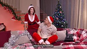 Mrs Claus rode my dick instead of gifting games