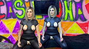 ganhei uma boneca inflável da minha mulher. ela mandou não fuder sem ela ver, mas não aguentei!