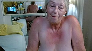 dawnskye spins a tale of kissing, touching, cumming with maliek... wanna join?