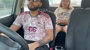 Masturbando a Taxista en la Calle with a WILD Handjob!