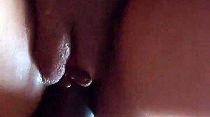 Novinha Brasileira Performs in Scene