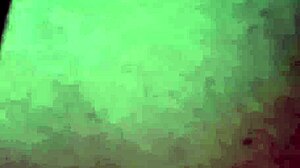 Me la cojo en todo el ancho de mi cama