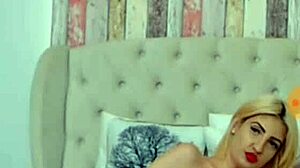 Louiseivyx Camshow With Topless Blonde And Big Tits