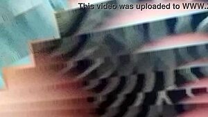 Me la cojo en todo el ancho de mi cama