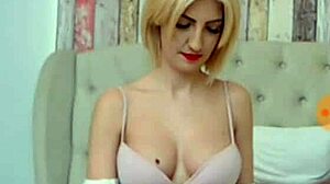 Louiseivyx Camshow With Topless Blonde And Big Tits