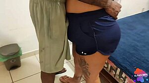 Levei Novinho Tatuado Da Piroca Grande Para Minha Cama