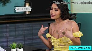 Busty masseuse Nicole Aria prepares Seth Gamble for wet nuru massage