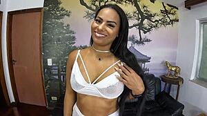 I’m obsessed with the raw action behind cameras when Vivi Marques arrives