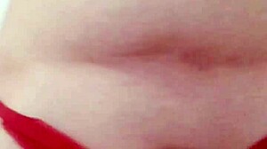 Brincando com thong e cock na webcam?