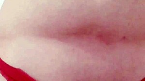 Brincando com thong e cock na webcam?