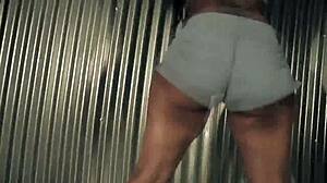 Ebony beauty rips clothes during seductive twerk dance