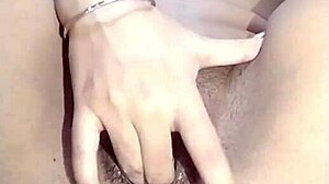 Homemade session where I masturbate until I squirt intensely