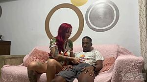 batendo punheta pra madrasta gostosa vou comer cuzinho dela