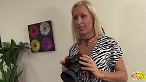 hey, ava sparxxx makes up for her mistake by devouring busty blonde zoey portland’s pussy!