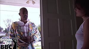 Scarlett Envy Takes Biggest Black Cock In Doggystyle!