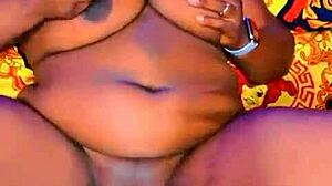 shaved pussy homemade vid!
