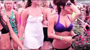 Hot Babe Enjoys Casual Conversations and Fun Activities