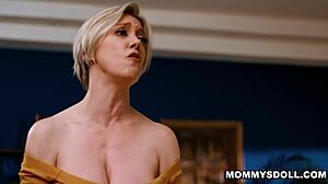 Dee Williams and Melody Marks Share a Deeply Intimate Fingering Session