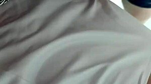 I masturbate while my wife does her nails