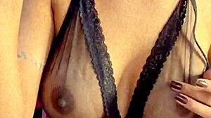 i'm enjoying this squirting pussy with muff diving and licking