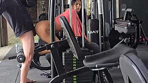 Fodi hot brunette Kel Macettare at condo gym