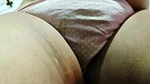 desi indian wife’s big ass gets surprising sales boy massage