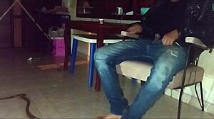 garganta profunda para pagar alquiler me ahogo con su pene