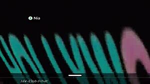 Big booty bitch twerks at party