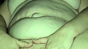 Milf Plays With Her Soft And Cums