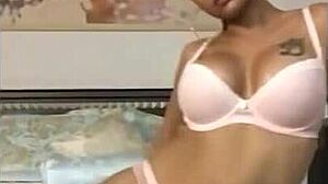 Super hot Cuban babe twerks her phat ass in bra and panties, damn!