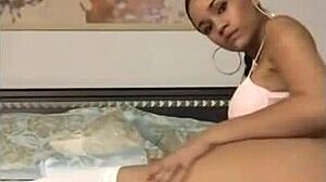 Super hot Cuban babe twerks her phat ass in bra and panties, damn!