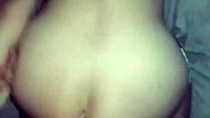 pov, me junto con la vecina para coger en doggystyle