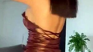 i can’t believe my 18-year-old girlfriend got exposed like this in public