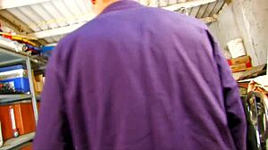 Bruna Vogliosa di Sesso Anale Scopata nel Culo al Cantiere!