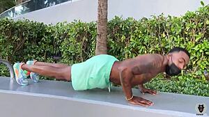 BBW Hot Ass Hollywood Deepthroats And Rides Rome Major's Massive Cock