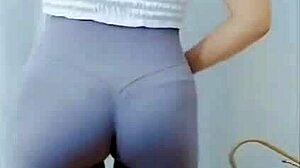 Asian Girl Dancing With a Teasing Cameltoe Show